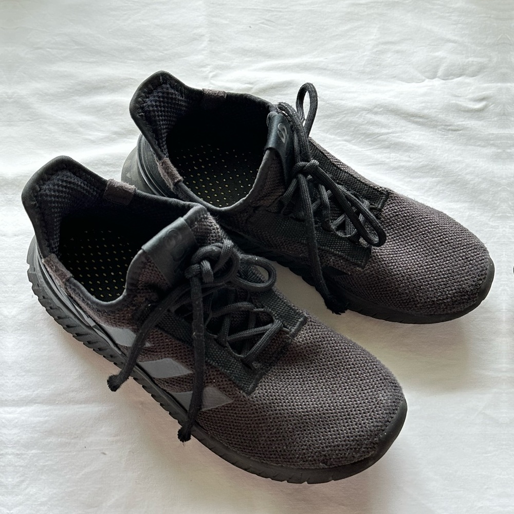 Shoes - Picture 4 of 4